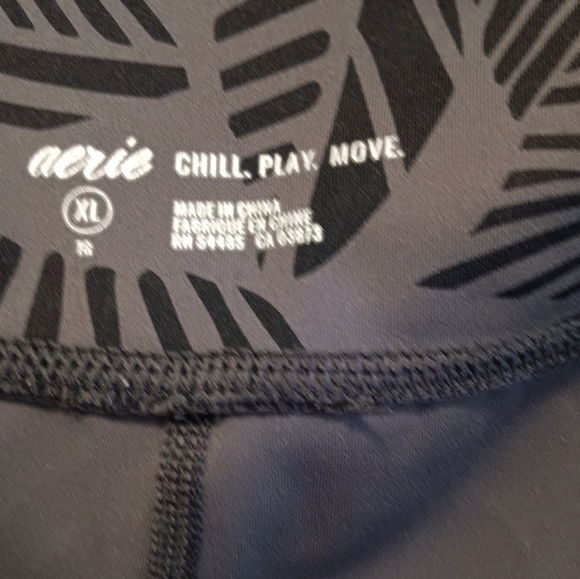 Aerie Chill Play Move Legging High Waist XL Short Cut Off Hem - Picture 9 of 16
